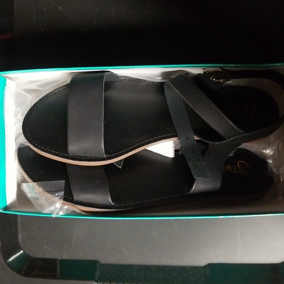 NEW, Sandals - Picture 2 of 3